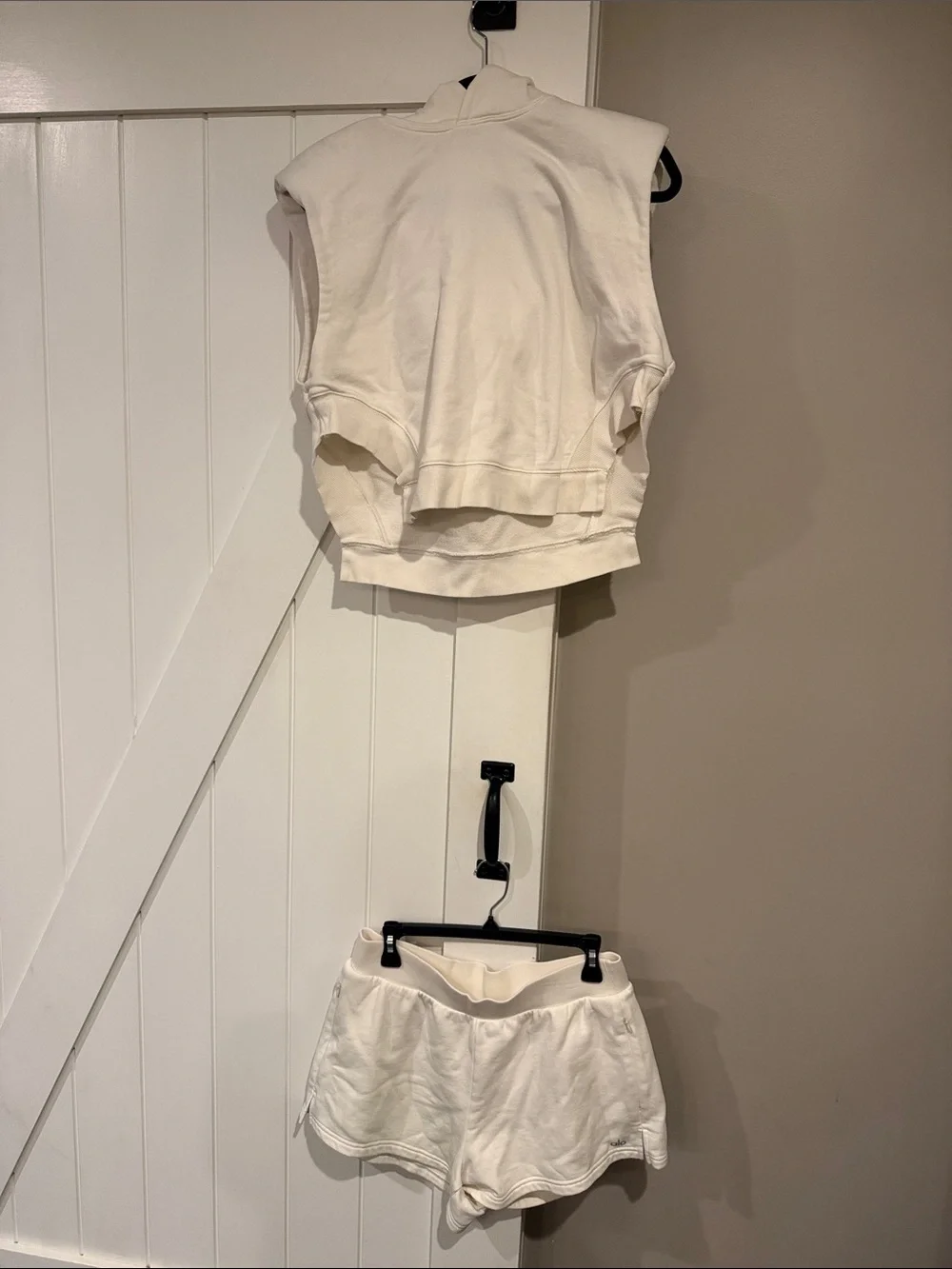 ALO 2-piece Cream Sleeveless Hoodie & Shorts Set